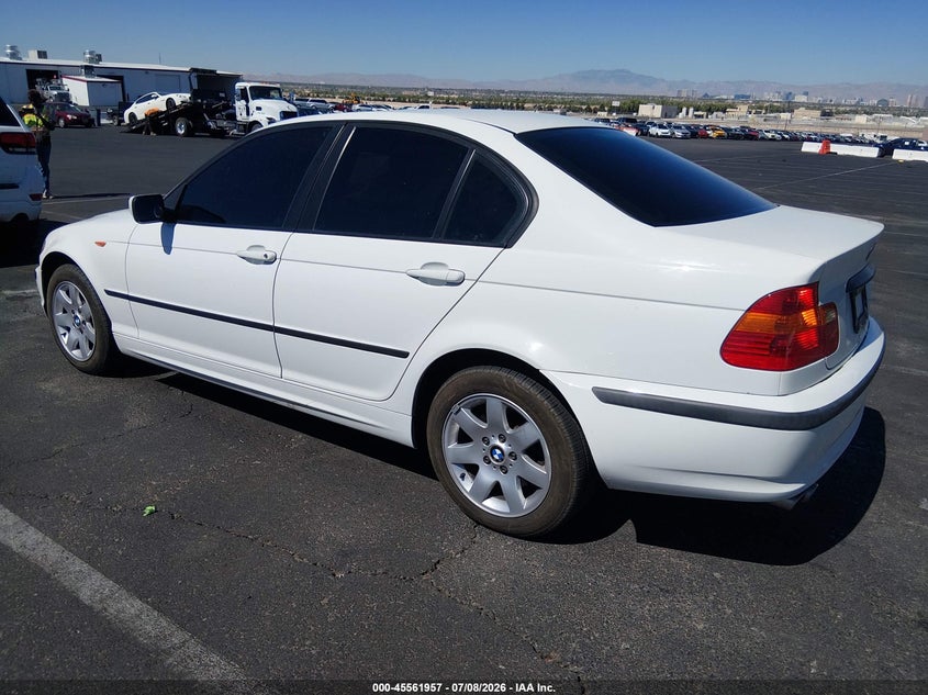 2005 BMW 325XI auction photo 3