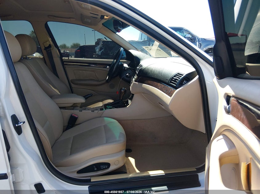 2005 BMW 325XI auction photo 5