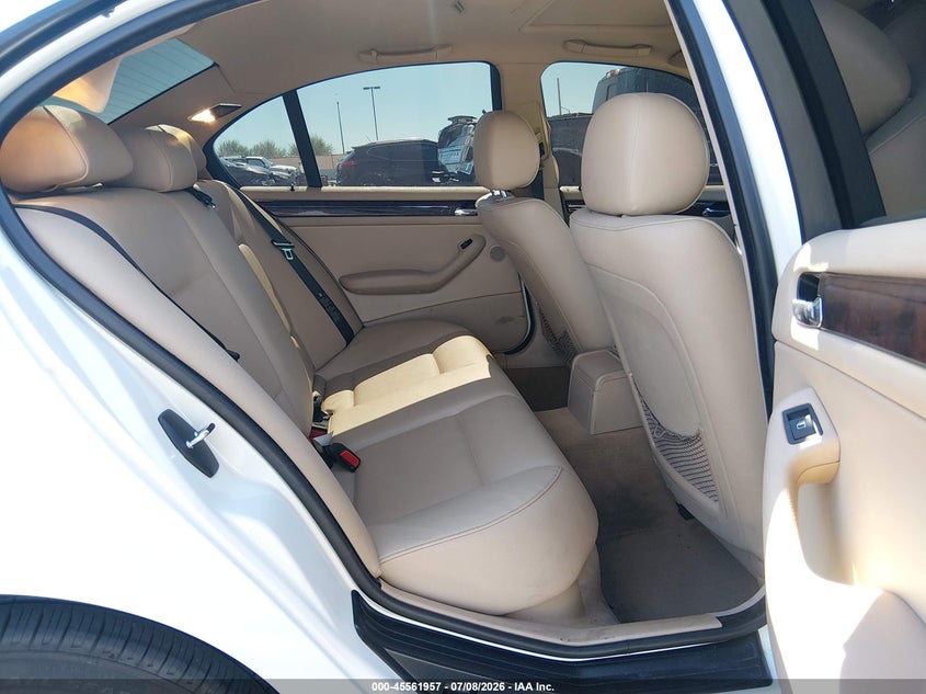 2005 BMW 325XI auction photo 8