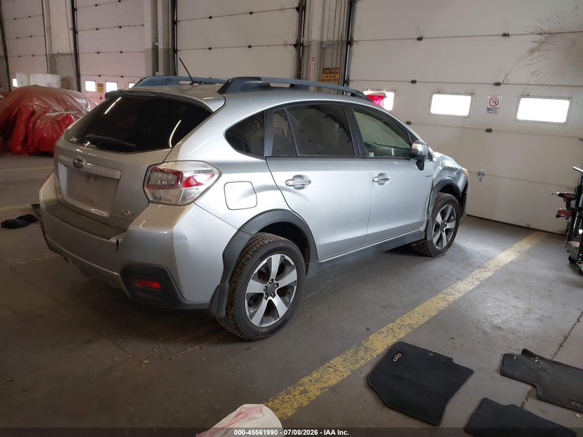 2014 SUBARU XV CROSSTREK HYBRID auction photo 4
