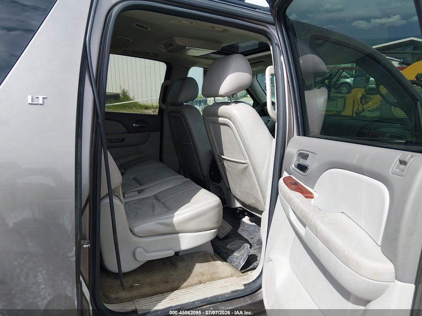 2012 CHEVROLET SUBURBAN auction photo 8