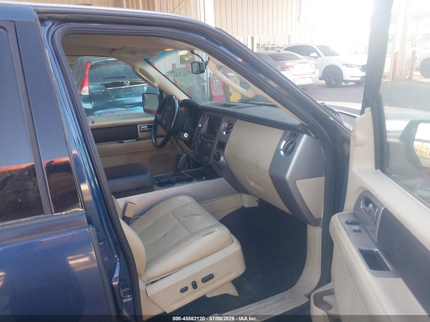 2017 FORD EXPEDITION EL auction photo 5