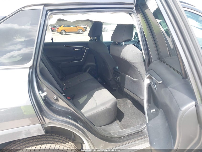 2021 TOYOTA RAV4 auction photo 8