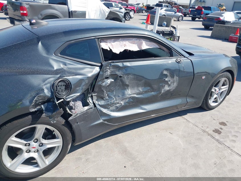2018 CHEVROLET CAMARO auction photo 6