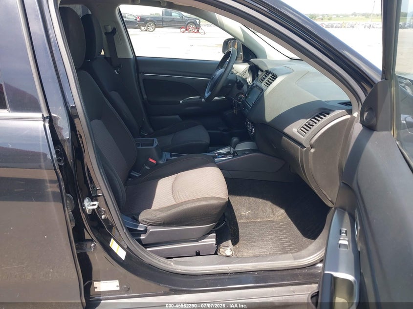 2018 MITSUBISHI OUTLANDER SPORT auction photo 5