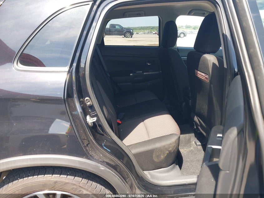 2018 MITSUBISHI OUTLANDER SPORT auction photo 8