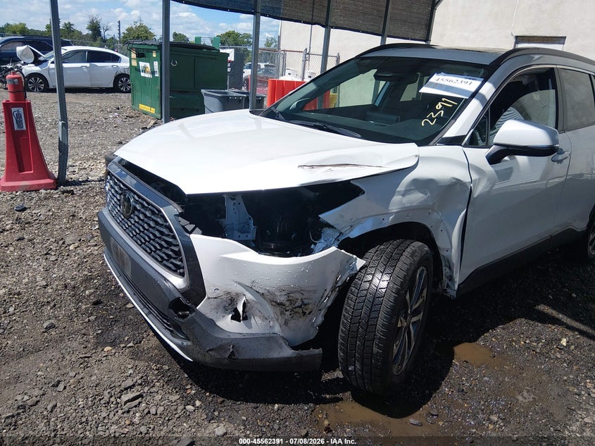 2023 Toyota Corolla Cross Xle VIN: 7MUDAABG4PV049083 Lot: 45562391