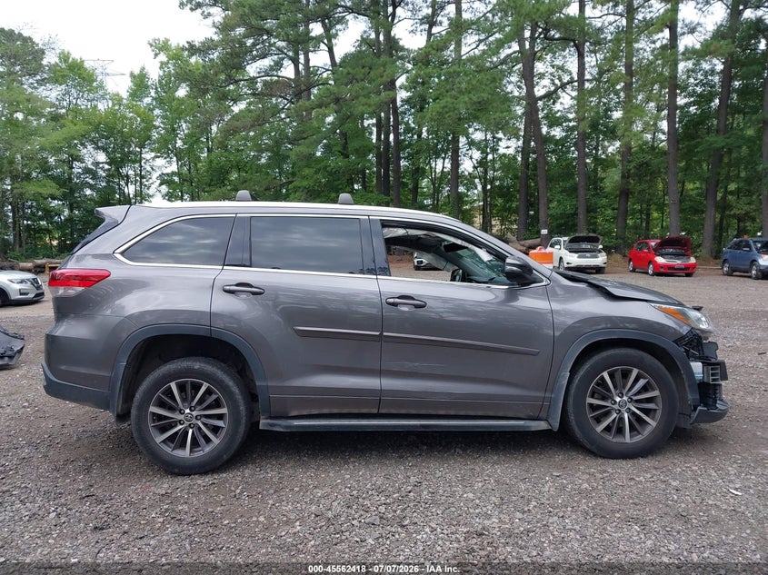 TOYOTA HIGHLANDER - zdjęcie 14