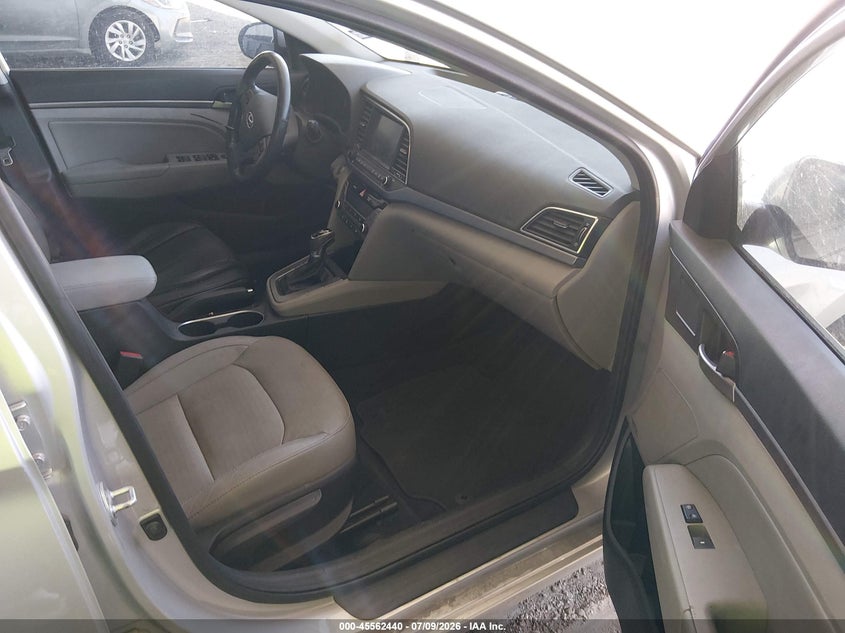 AtlanticExpress - Hyundai Elantra