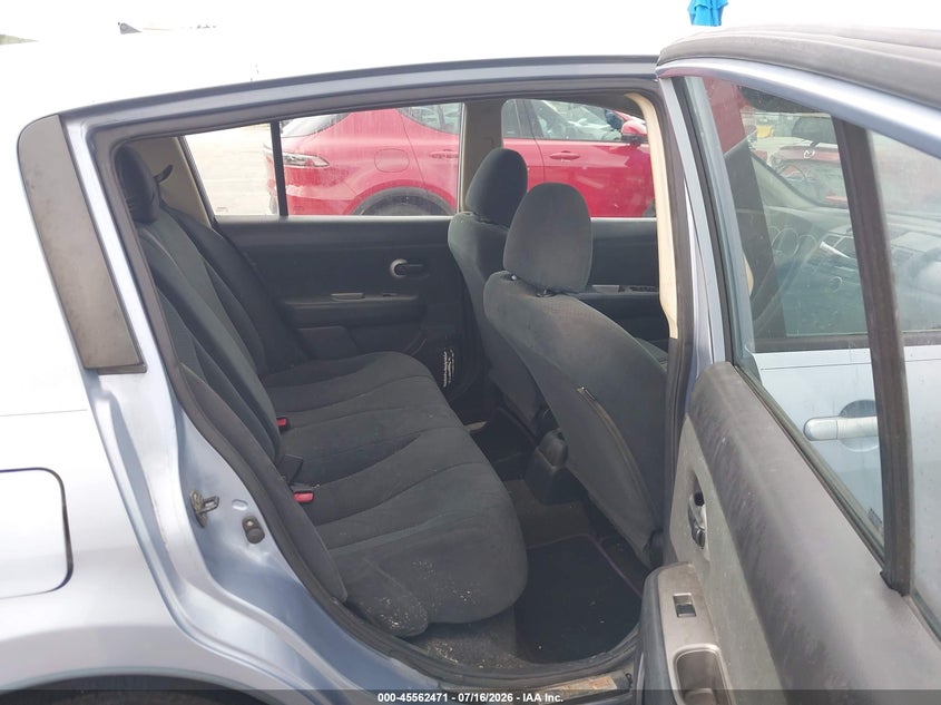 AtlanticExpress - Nissan Versa