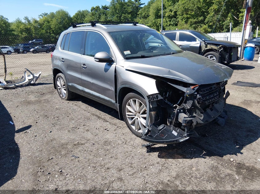 2009 VOLKSWAGEN TIGUAN auction photo 1