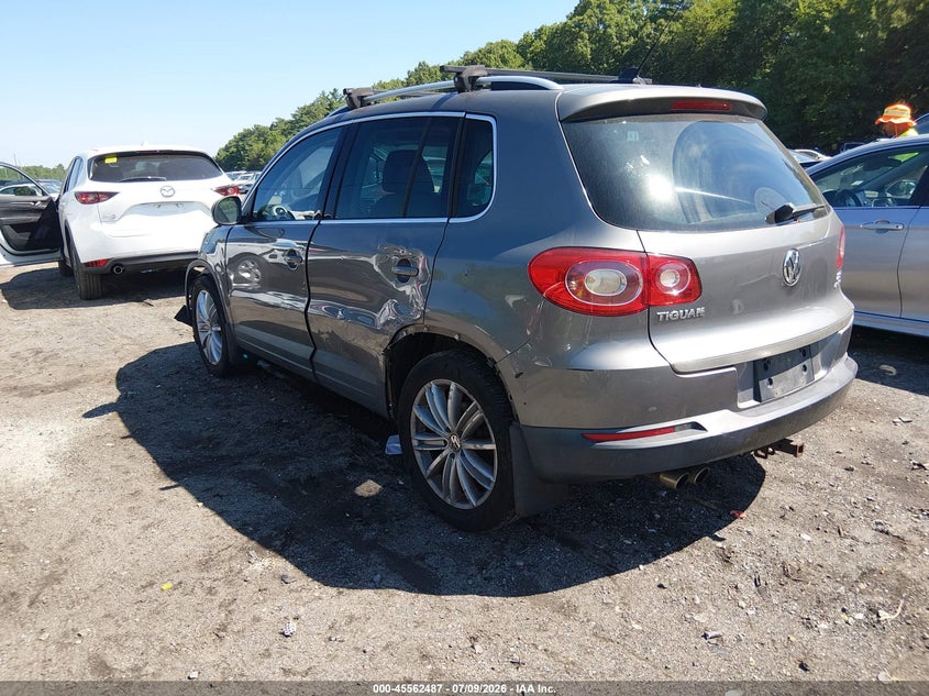 2009 VOLKSWAGEN TIGUAN auction photo 3