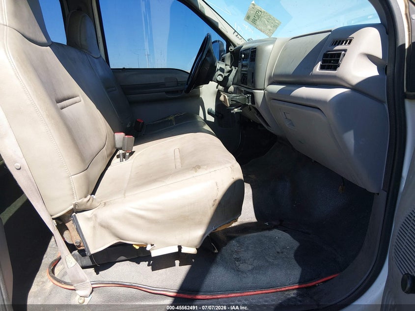 1999 FORD F-350 auction photo 5