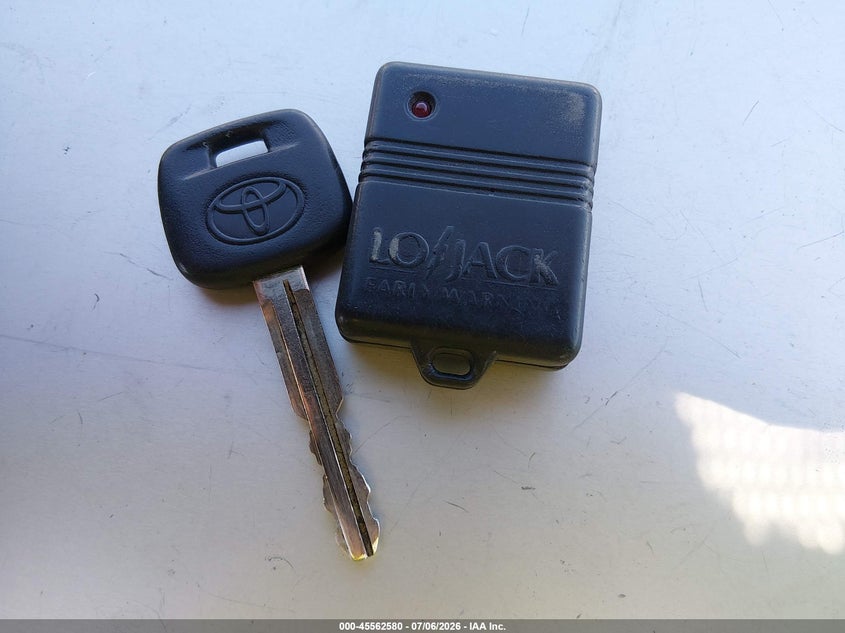2004 Toyota Celica Gt VIN: JTDDR32T040171790 Lot: 45562580
