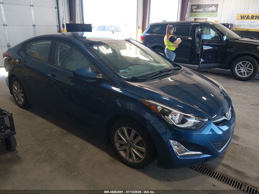 2015 HYUNDAI ELANTRA auction photo 1