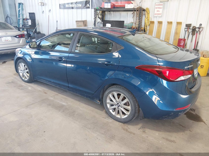 2015 HYUNDAI ELANTRA auction photo 3
