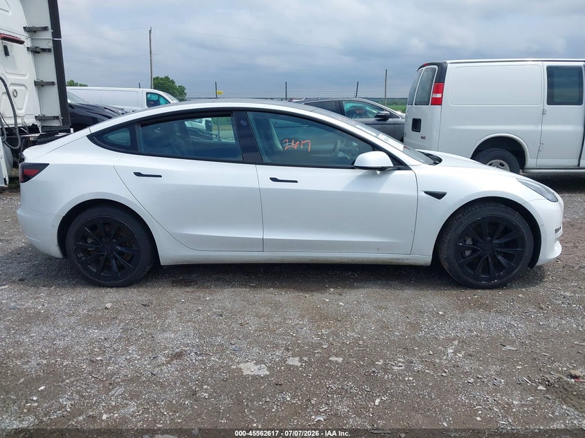AtlanticExpress - Tesla Model 3