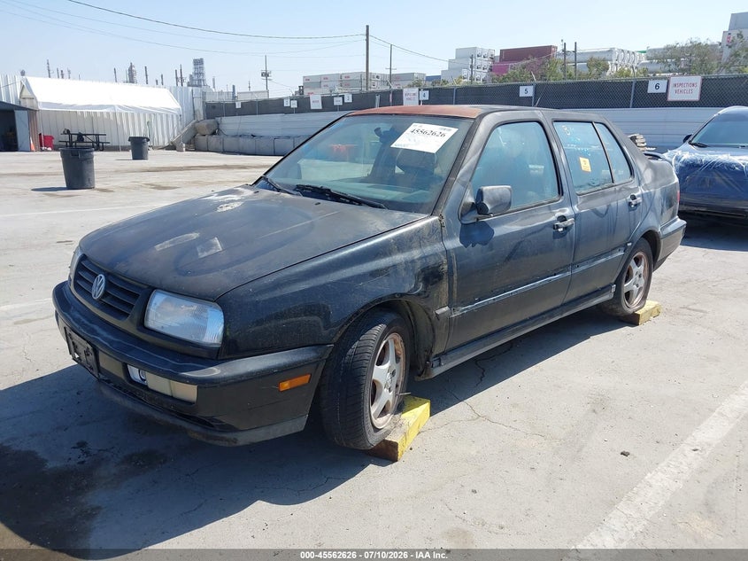 1998 Volkswagen Jetta, Звичайний знос, IAAI, VIN 3VWVB81H5WM148358 — фото 2