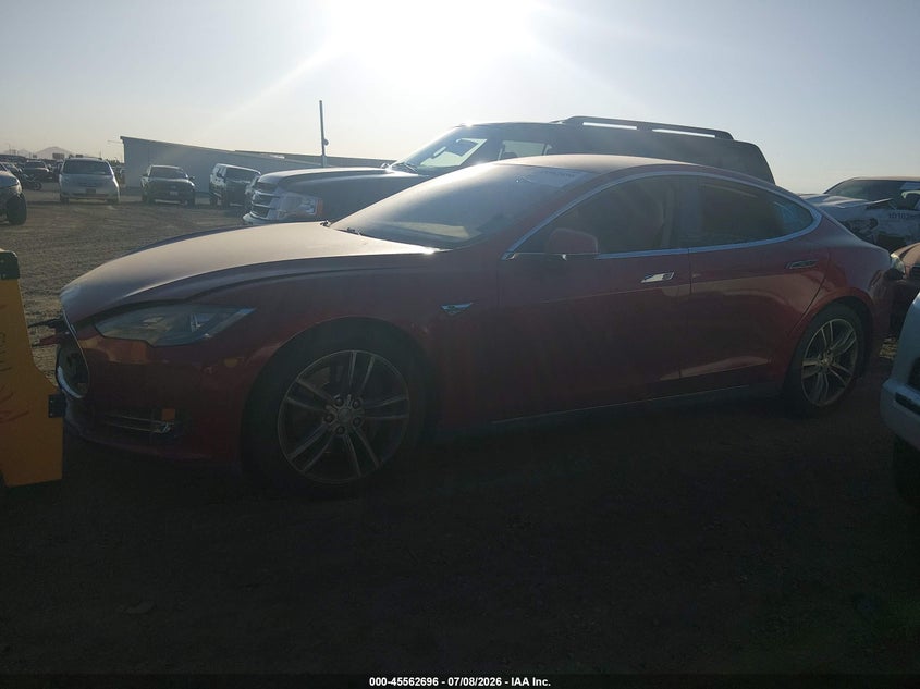 2014 Tesla Model S P85 VIN: 5YJSA1H11EFP45017 Lot: 45562696