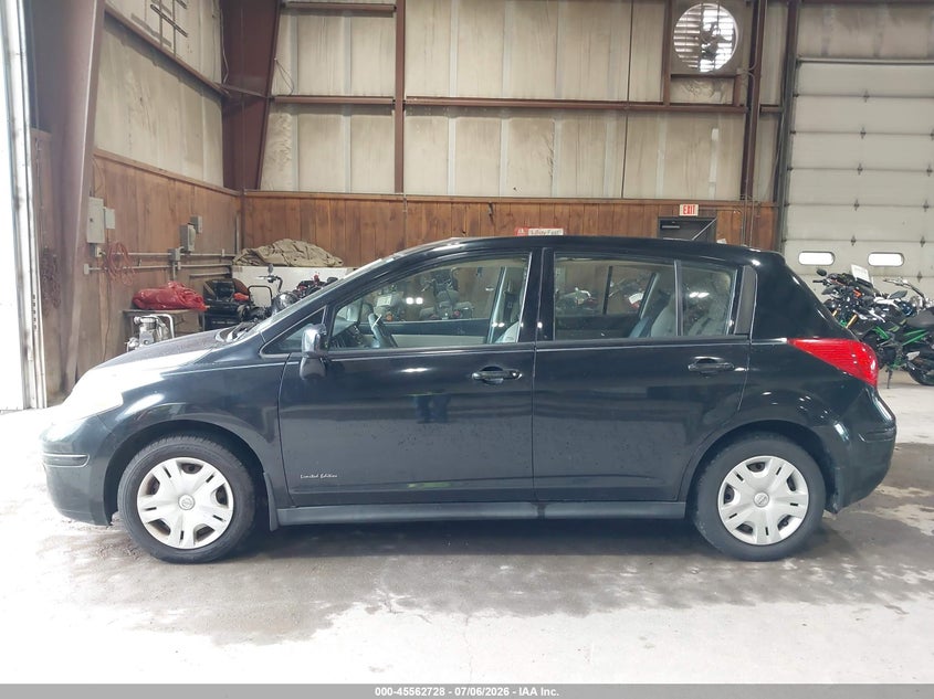 AtlanticExpress - Nissan Versa