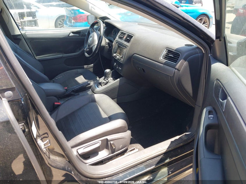 AtlanticExpress - Volkswagen Jetta