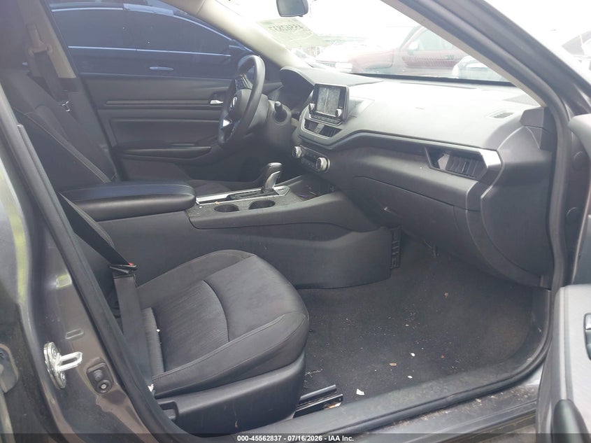 2022 NISSAN ALTIMA auction photo 5