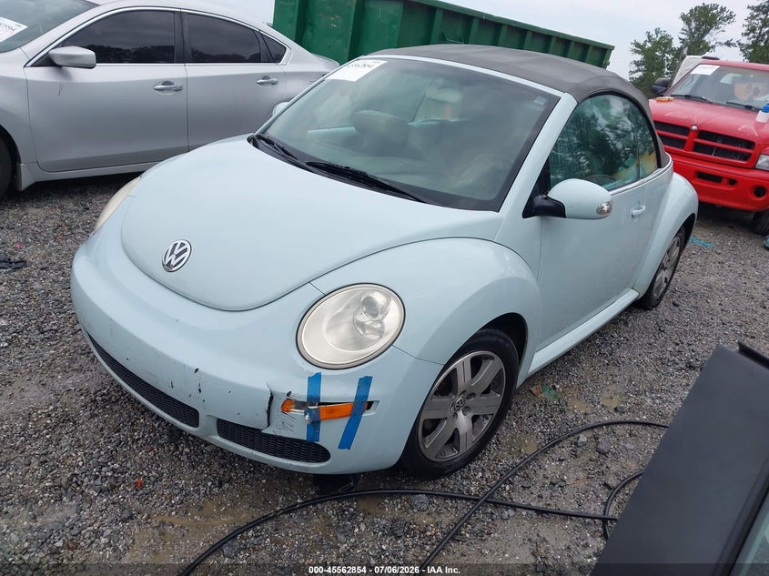 2006 Volkswagen Beetle, Normal Wear & Tear, IAAI, VIN 3VWPF31Y16M311796 — photo 2