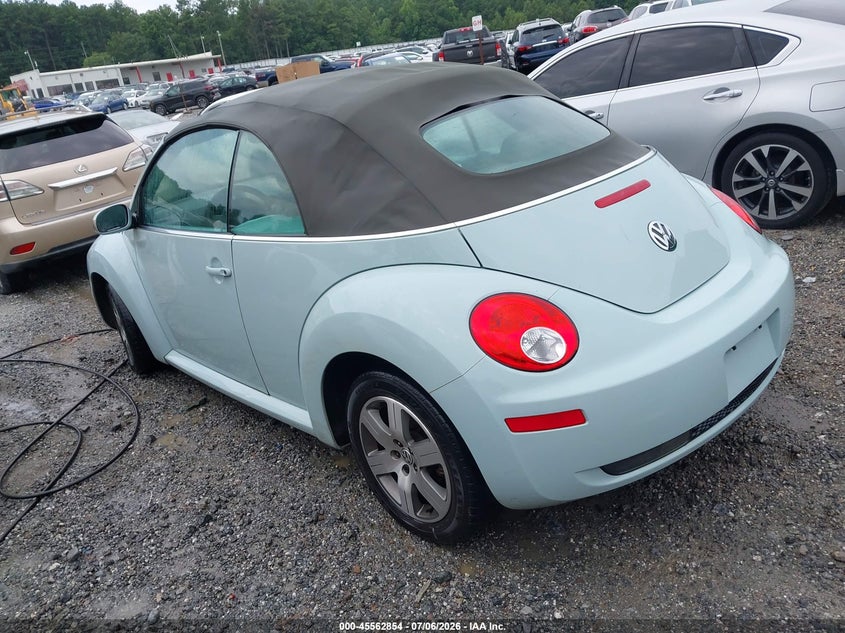 2006 VOLKSWAGEN NEW BEETLE auction photo 3