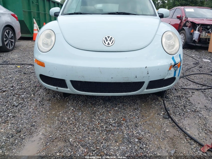 2006 VOLKSWAGEN NEW BEETLE auction photo 6