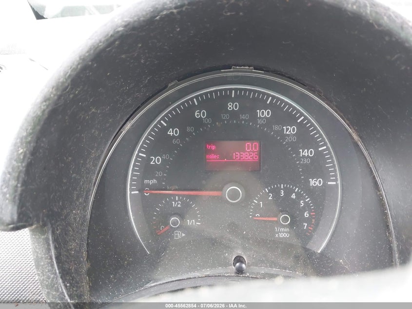 2006 VOLKSWAGEN NEW BEETLE auction photo 7