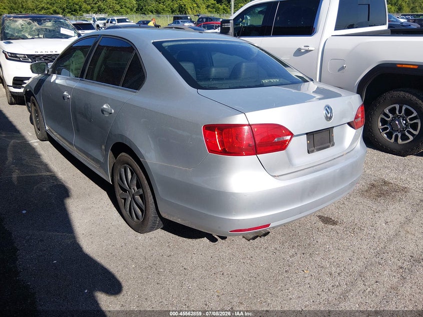 2013 VOLKSWAGEN JETTA auction photo 3