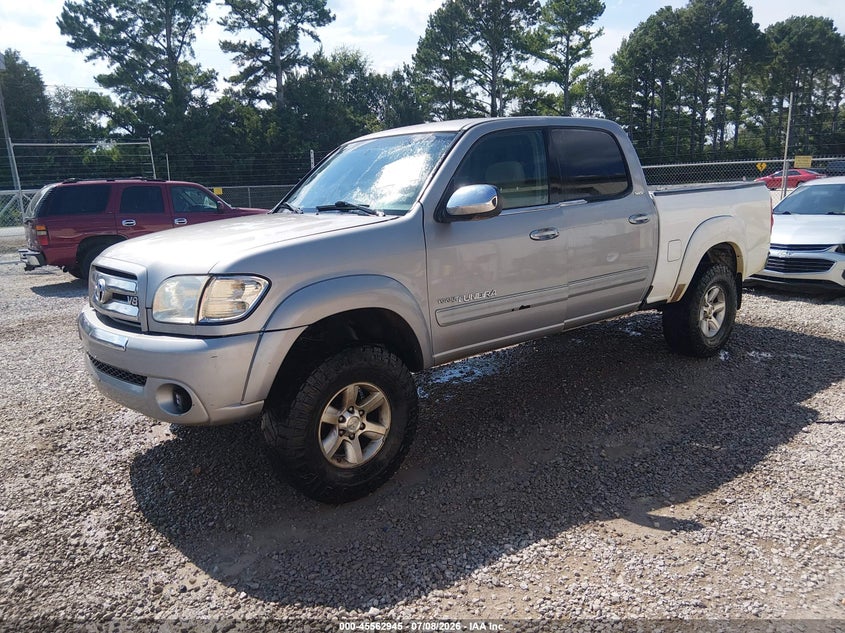 2004 TOYOTA TUNDRA auction photo 2