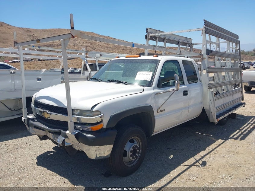 2001 CHEVROLET SILVERADO 3500 CHASSIS auction photo 2