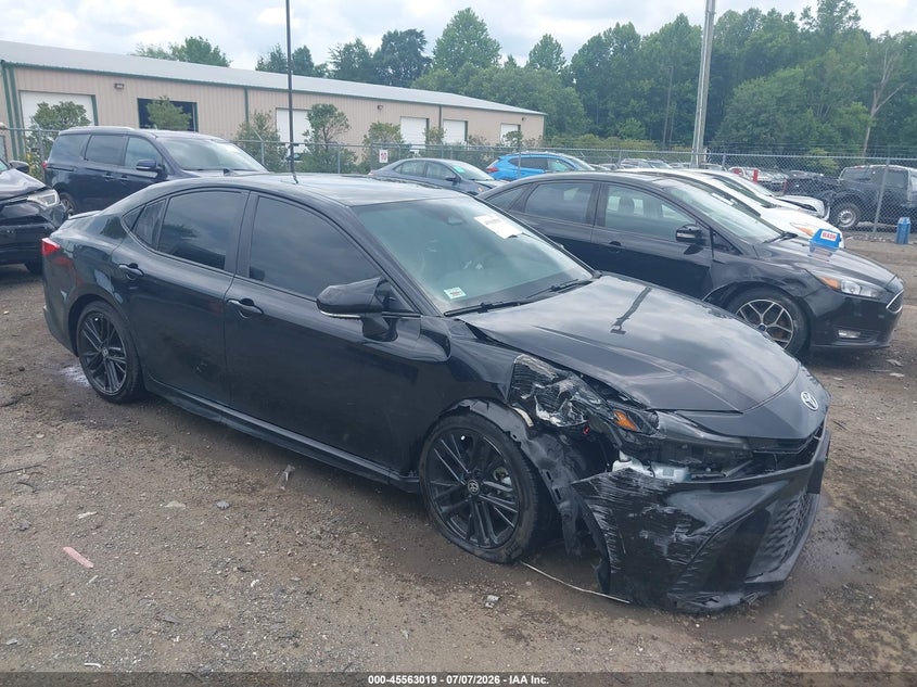TOYOTA CAMRY - zdjęcie 1
