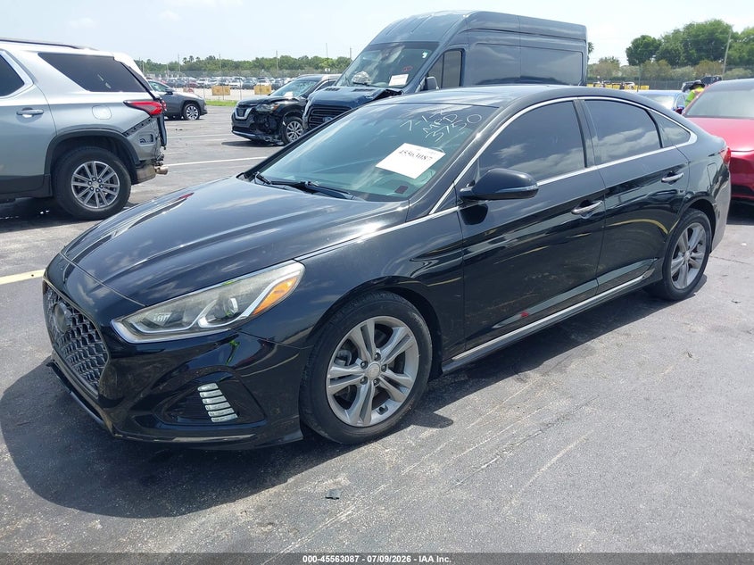 2018 HYUNDAI SONATA auction photo 2