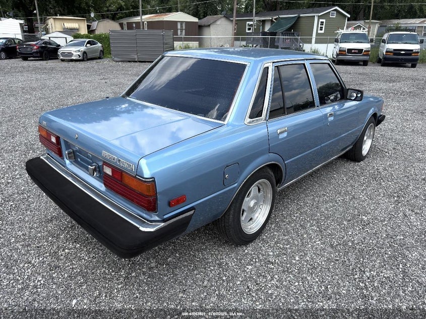 1982 TOYOTA CRESSIDA auction photo 4