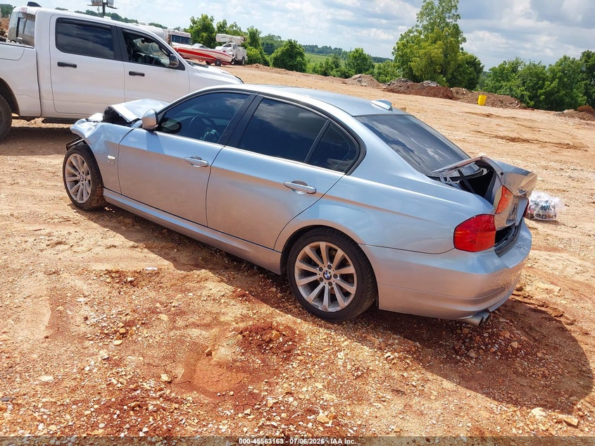 2011 BMW 328I auction photo 3