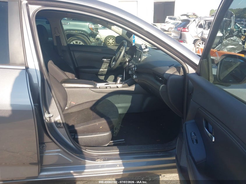 2020 NISSAN SENTRA auction photo 5