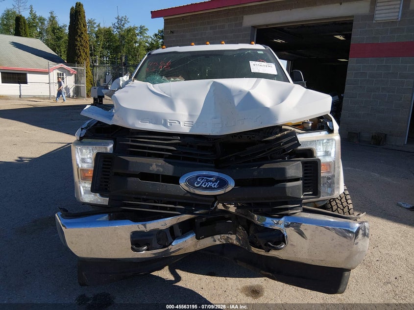 2017 Ford F-250 Xl VIN: 1FT7W2B63HEF04017 Lot: 45563195