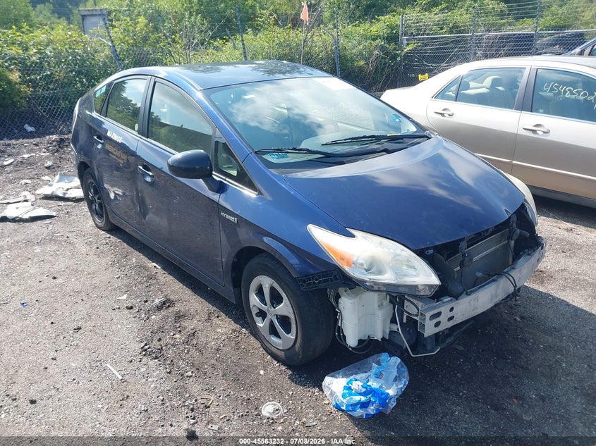 2013 TOYOTA PRIUS auction photo 1