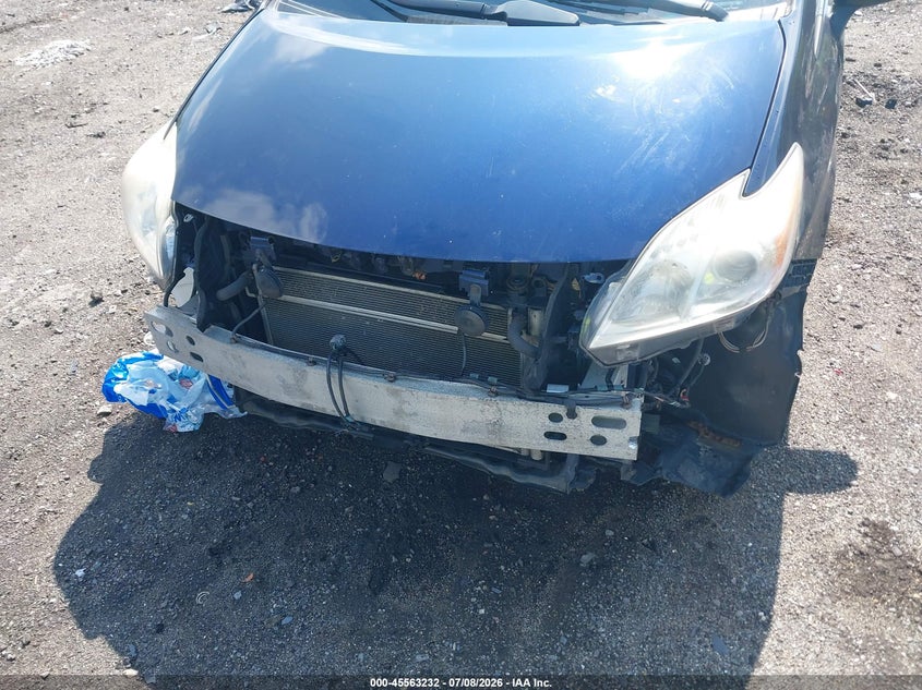 2013 TOYOTA PRIUS auction photo 6
