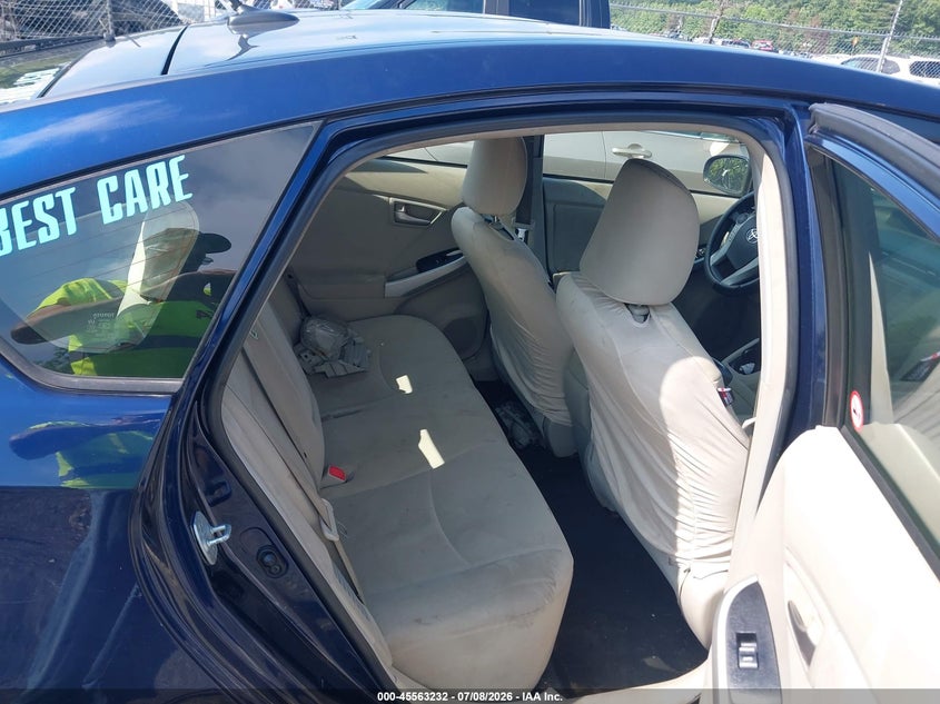 2013 TOYOTA PRIUS auction photo 8