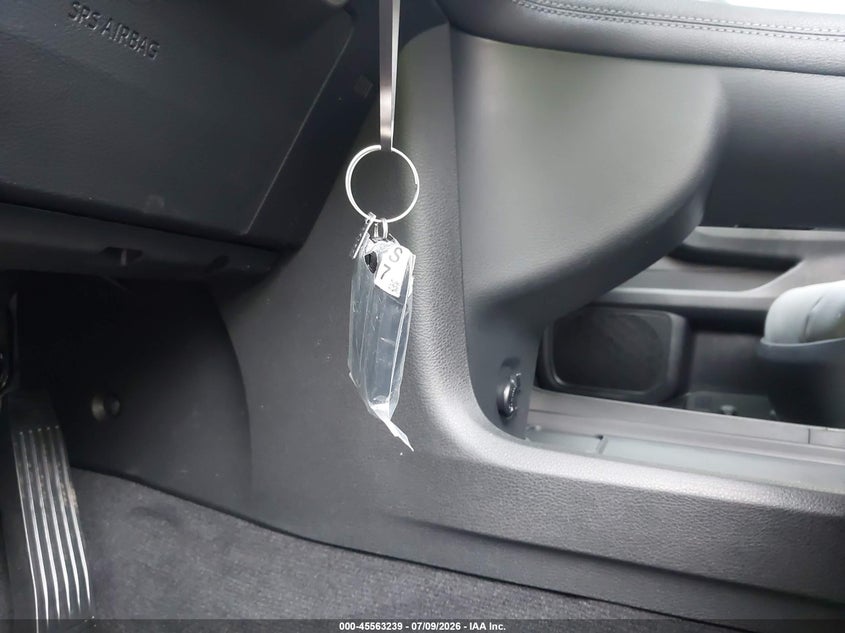 TOYOTA SIENNA - zdjęcie 11