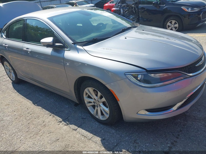 2015 CHRYSLER 200 — zdjęcie z aukcji