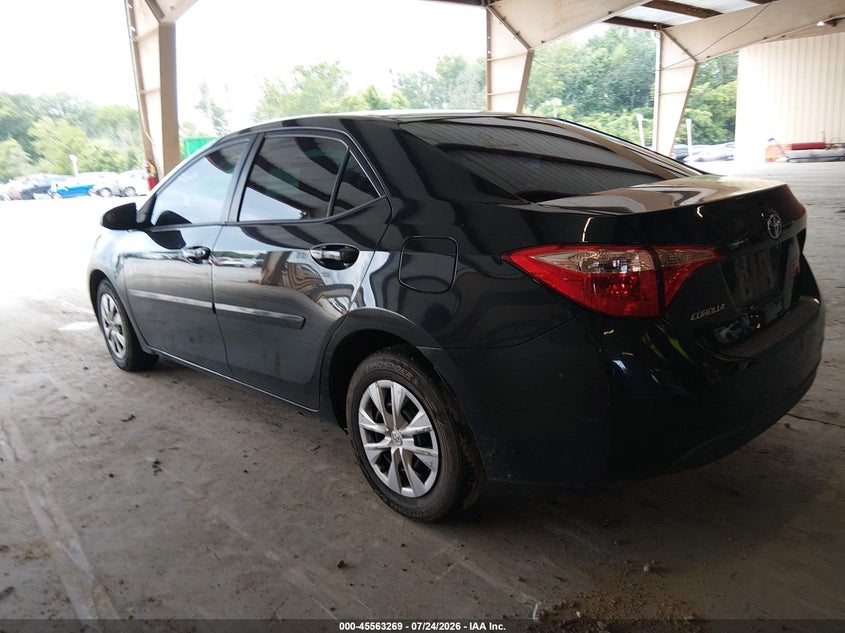 2017 TOYOTA COROLLA auction photo 3