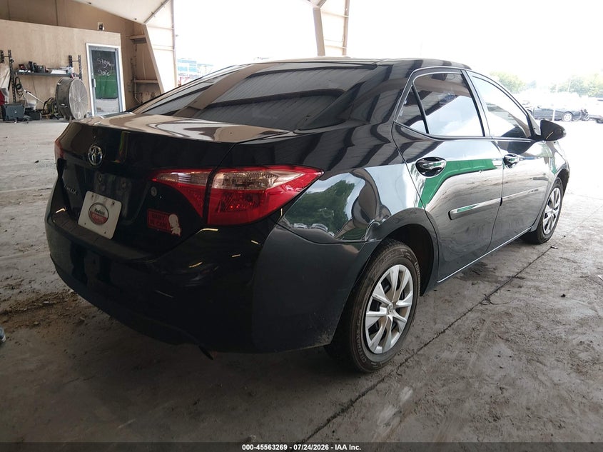 2017 TOYOTA COROLLA auction photo 4