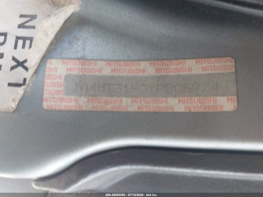 2000 Mitsubishi Montero Sport Ls/Xls VIN: JA4MT31H0YP806724 Lot: 45563292