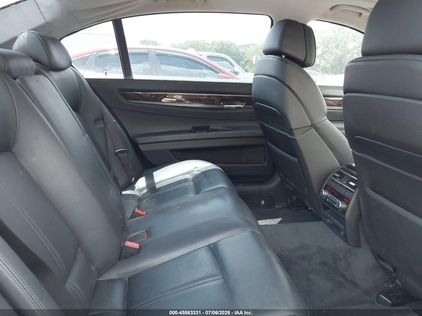 AtlanticExpress - BMW 7 Series