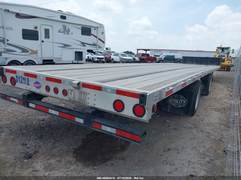 2024 UTILITY TRAILER MFG FLATBED auction photo 4