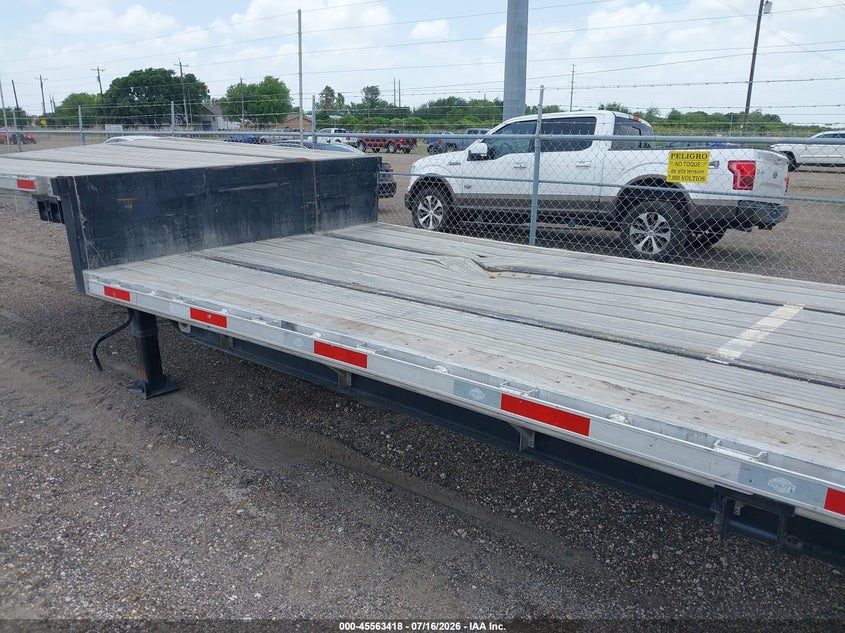 2024 UTILITY TRAILER MFG FLATBED auction photo 6